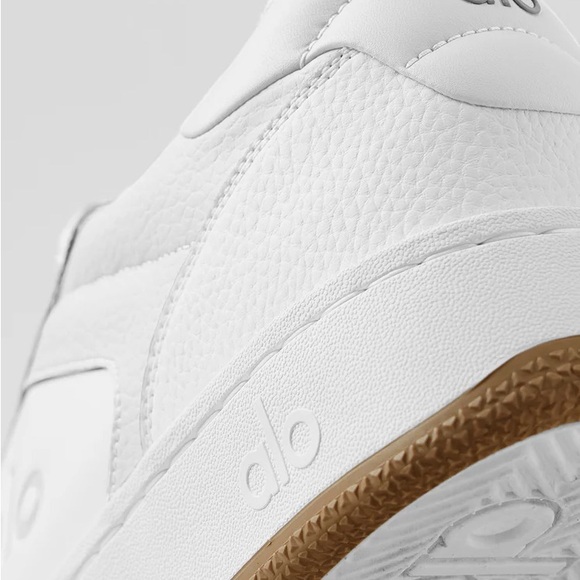 ALO Yoga Recovery Mode Sneaker - Picture 4 of 15